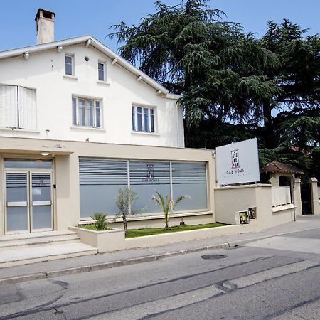 Gab House Bron Exterior foto